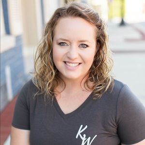 Meet your Posher, Kimberly